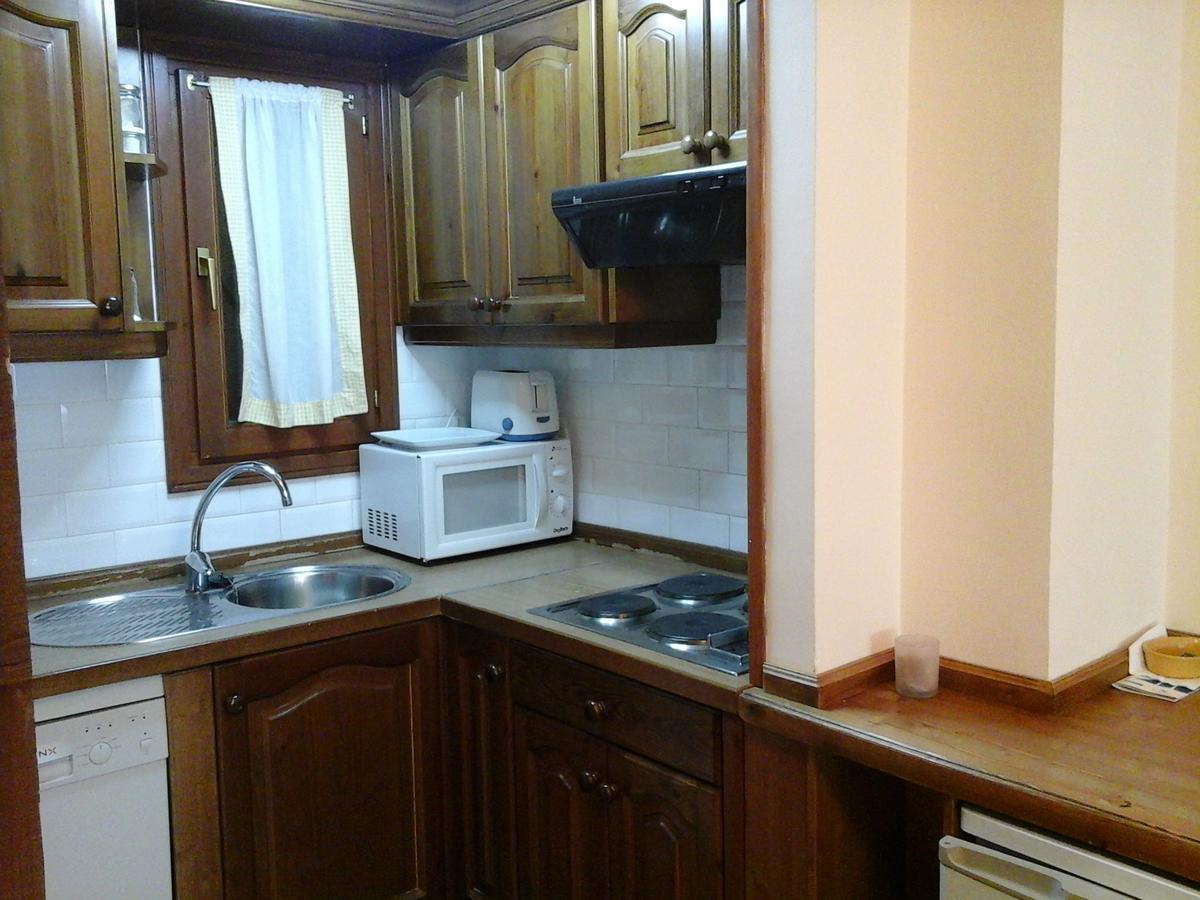 Apartamentos Tanau Baqueira Beret Buitenkant foto