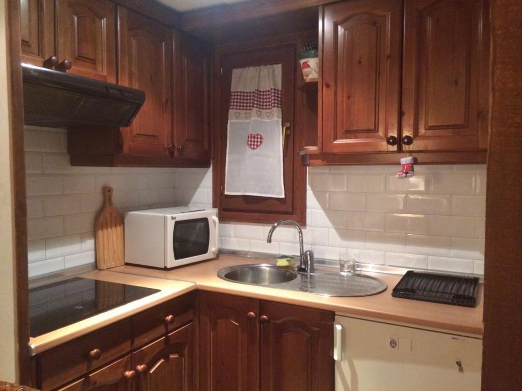 Apartamentos Tanau Baqueira Beret Buitenkant foto