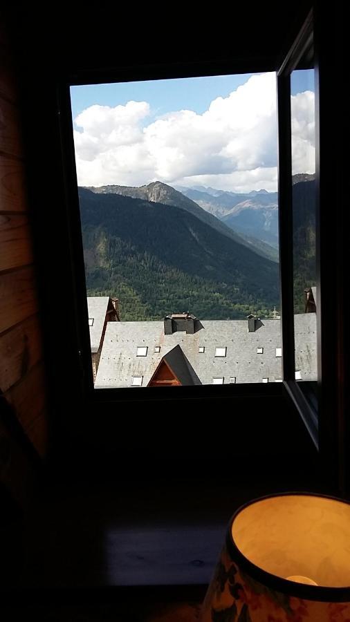 Apartamentos Tanau Baqueira Beret Buitenkant foto